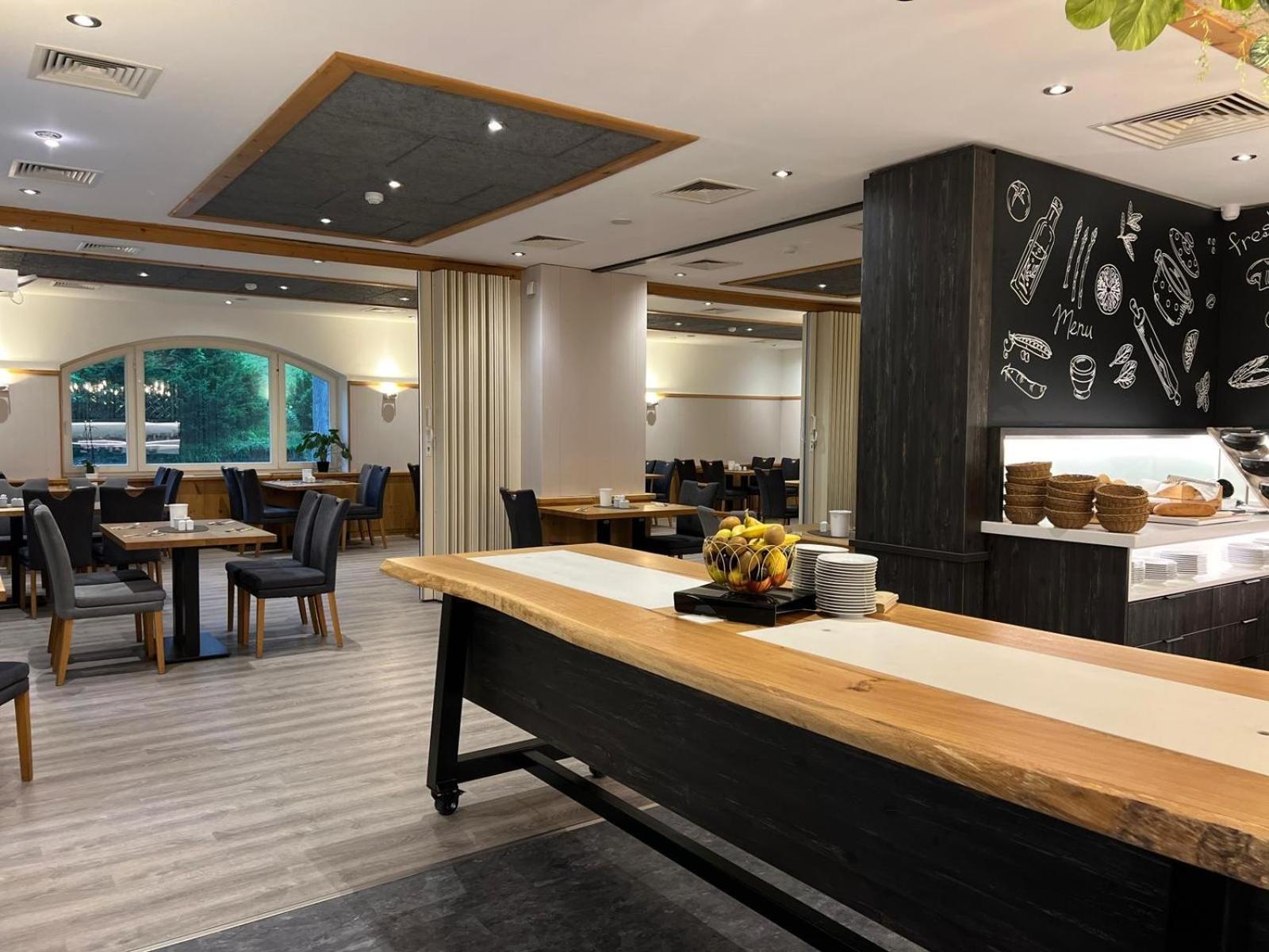 Hotel Am Rugard ベルゲン・アウフ・リューゲン エクステリア 写真