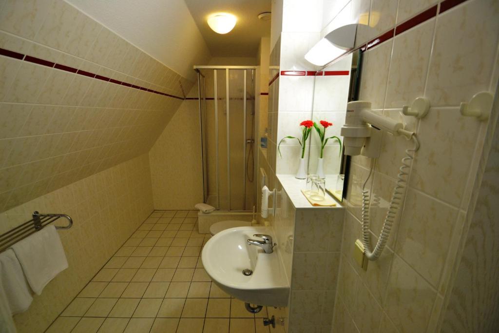 Hotel Am Rugard ベルゲン・アウフ・リューゲン エクステリア 写真