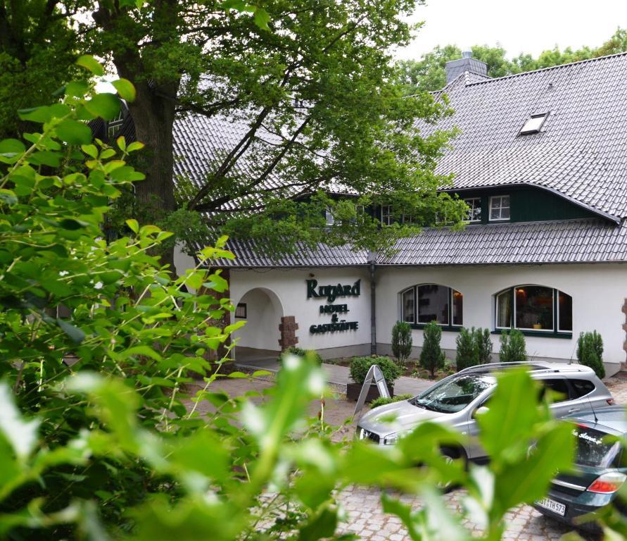 Hotel Am Rugard ベルゲン・アウフ・リューゲン エクステリア 写真