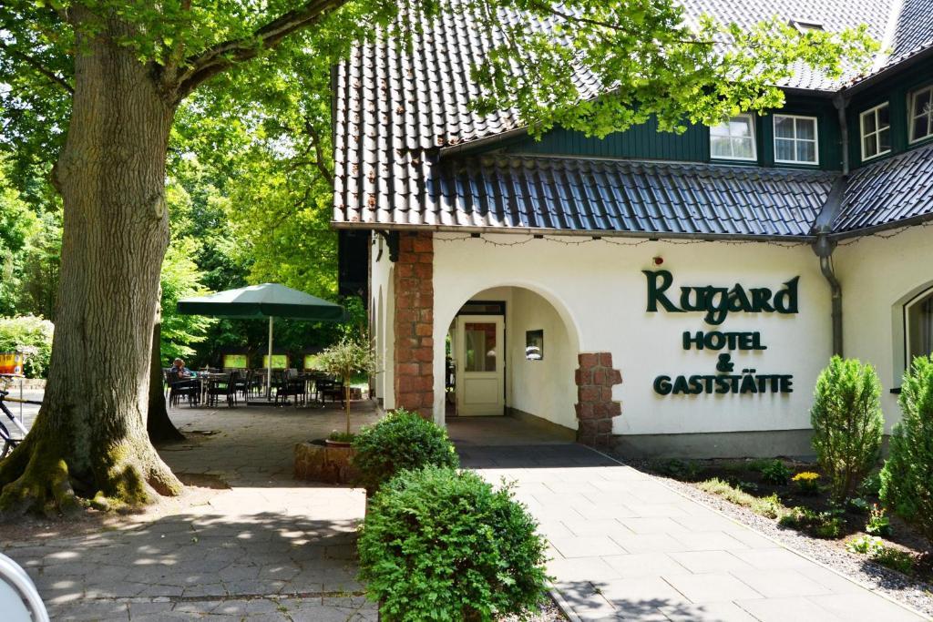 Hotel Am Rugard ベルゲン・アウフ・リューゲン エクステリア 写真