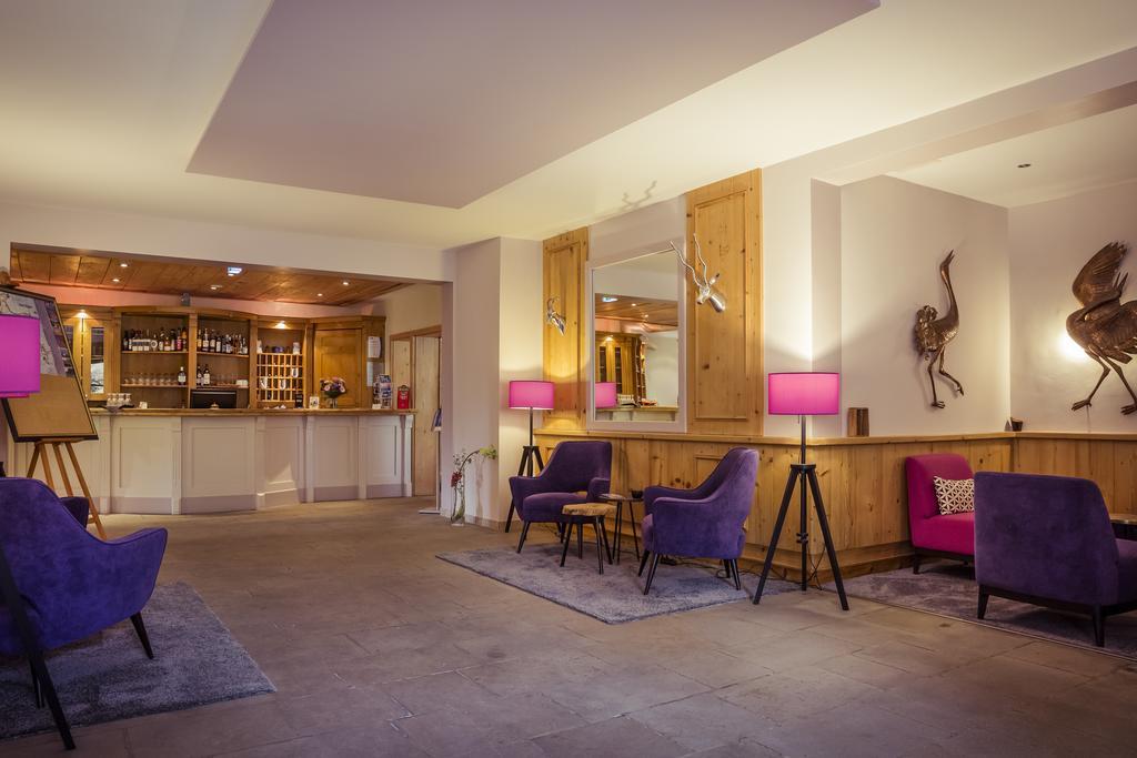 Hotel Am Rugard ベルゲン・アウフ・リューゲン エクステリア 写真