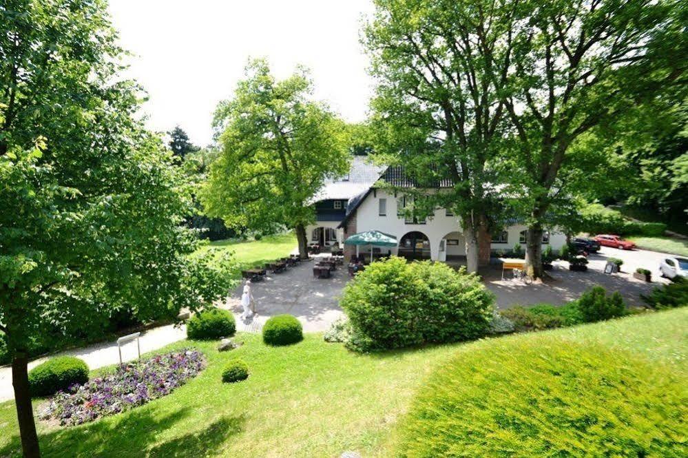 Hotel Am Rugard ベルゲン・アウフ・リューゲン エクステリア 写真
